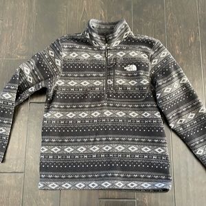 North Face 1/4 Zip Christmas Sweater Size Large